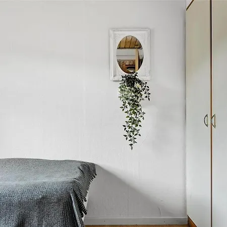 Semesterbostad 6664-allinge-gyvelvej-11 *